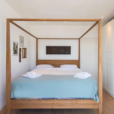 Apartmán A16 Staywiz Us - 2bdr Sea View - Center - Parking & Terrace