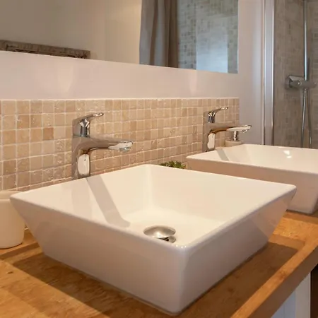 A16 Staywiz Us - 2bdr Sea View - Center - Parking & Terrace *