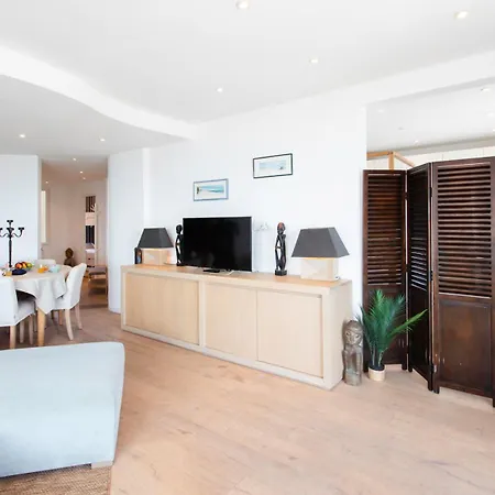 A16 Staywiz Us - 2bdr Sea View - Center - Parking & Terrace