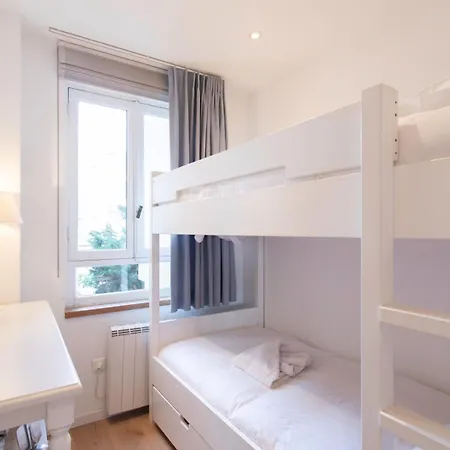 A16 Staywiz Us - 2bdr Sea View - Center - Parking & Terrace Apartmán